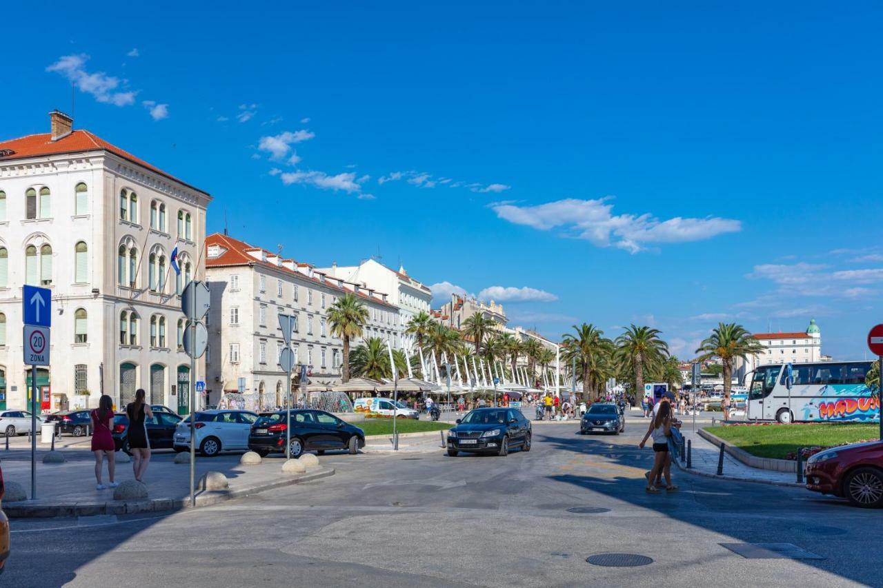 Studio Apartments Insula Spalato Esterno foto